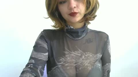 Snapshot of softy19 chatting on 18, 12, 2025 softy19 online show from 18, 12, 2025