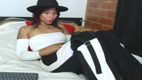 Snapshot of sofy_dep chatting on 29, 11, 2025 Sofy online show from 29, 11, 2025