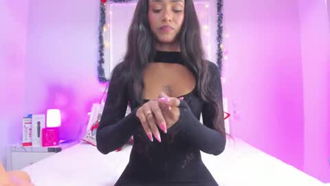   online show from 19, 12, 2025