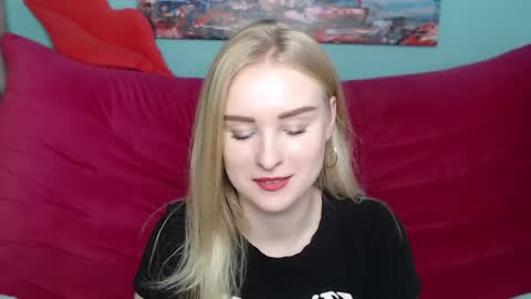 Snapshot of sofysoft chatting on 12, 10, 2025 sofysoft online show from 12, 10, 2025