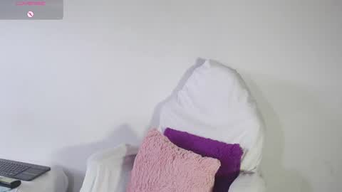 Snapshot of sol_rous chatting on 29, 5, 2026 online show from 29, 5, 2026