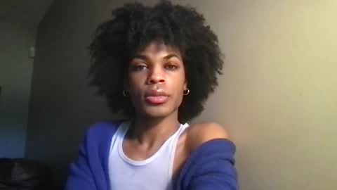 Snapshot of solaceeve chatting on 24, 11, 2025 SolaceEve online show from 24, 11, 2025