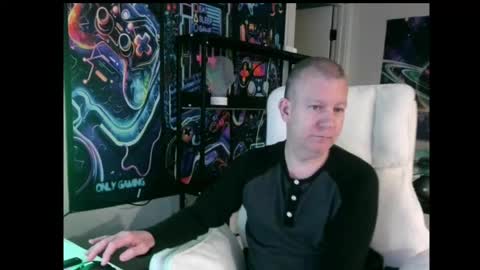 Snapshot of solarlunar1 chatting on 6, 5, 2026 just ask online show from 6, 5, 2026