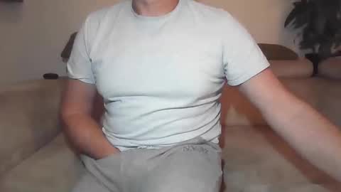 Sole Obedient online show from 18, 11, 2025