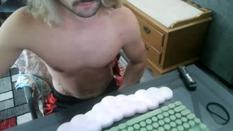 Snapshot of somerandom1109 chatting on 6, 8, 2026 somerandom1109 online show from 6, 8, 2026