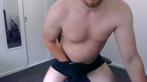 Snapshot of somethingsexysam chatting on 10, 11, 2025 Edging Sam JOI online show from 10, 11, 2025