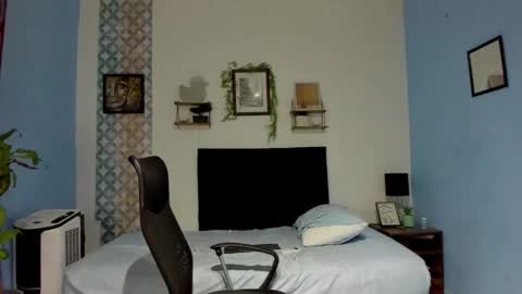 son_hades online show from 1, 2, 2026