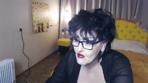 sondrariddle online show from 25, 3, 2026