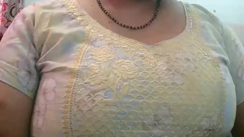 Snapshot of soni88888 chatting on 5, 2, 2025 soni88888 online show from 5, 2, 2025