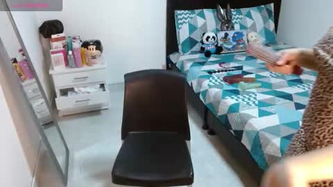 sonialatin69 online show from 15, 9, 2025