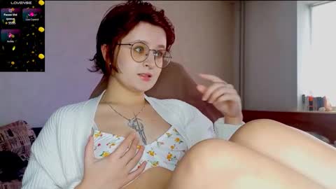 Snapshot of sonya_mikki chatting on 8, 11, 2025 Sonya online show from 8, 11, 2025