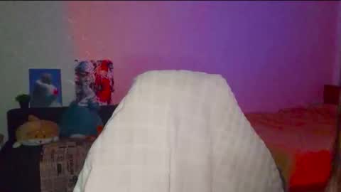 Snapshot of sonya_mikki chatting on 14, 12, 2025 Sonya online show from 14, 12, 2025