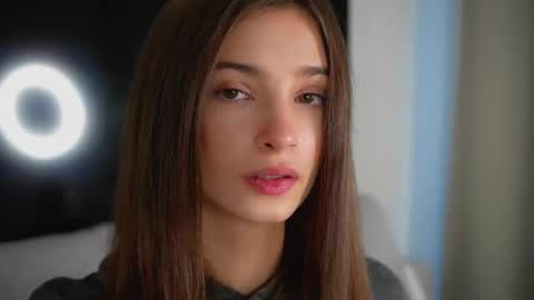 Eva 3 online show from 6, 10, 2025