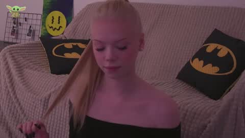 Snapshot of sonyaplush chatting on 10, 12, 2024 Sonya Instagram Twitter sonyaplushgirl OnlyFans sonyaplush online show from 10, 12, 2024