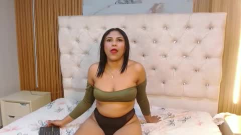 Snapshot of sonyasmithfon chatting on 13, 5, 2026 sonyasmithfon online show from 13, 5, 2026