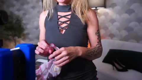 Snapshot of sonyaspace chatting on 6, 8, 2026 Sonya online show from 6, 8, 2026