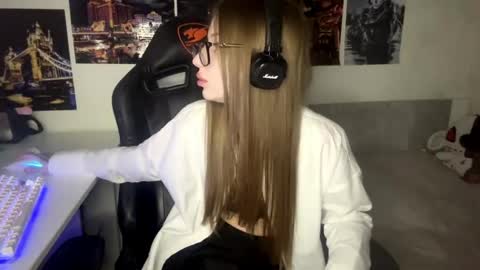 Snapshot of sonyavixx chatting on 14, 5, 2026 sonyavixx online show from 14, 5, 2026