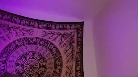 Snapshot of sophi_miler chatting on 27, 9, 2025 sophia online show from 27, 9, 2025