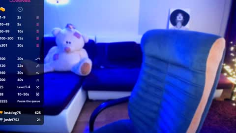sophia__olsen online show from 3, 1, 2025