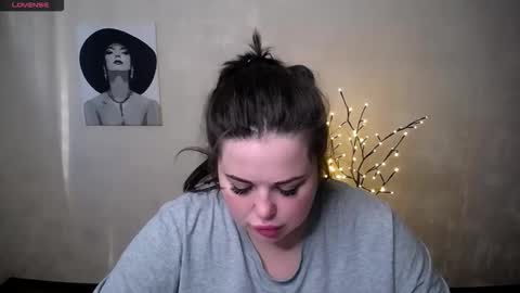 sophia__olsen online show from 22, 9, 2025