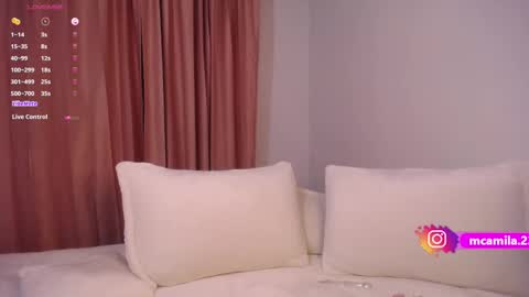 Snapshot of sophia_bones chatting on 11, 2, 2025 SophiI online show from 11, 2, 2025