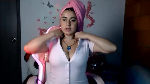 Snapshot of sophia_dazza398 chatting on 8, 3, 2026 sophia online show from 8, 3, 2026