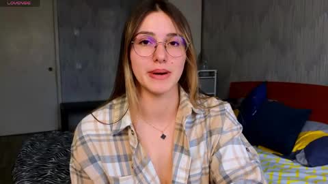 Snapshot of sophia_euphoria chatting on 22, 4, 2026 Sophia online show from 22, 4, 2026