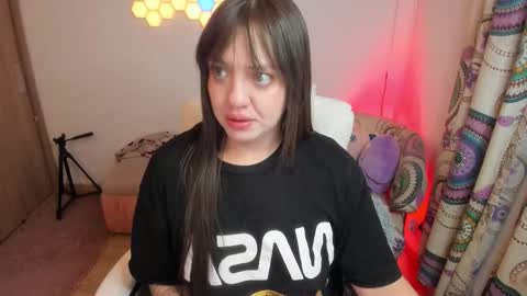 Snapshot of sophia_grants chatting on 11, 11, 2025 sophia_grants online show from 11, 11, 2025