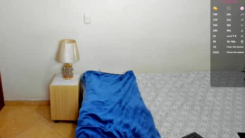 sophia CM online show from 12, 9, 2025