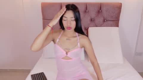 Snapshot of sophiacutteee chatting on 22, 10, 2025 Sophia online show from 22, 10, 2025