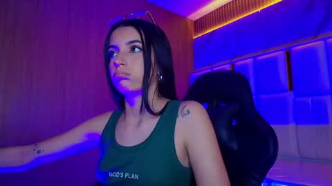 Snapshot of sophiadoll_tf chatting on 6, 10, 2025 sophiadoll_tf online show from 6, 10, 2025