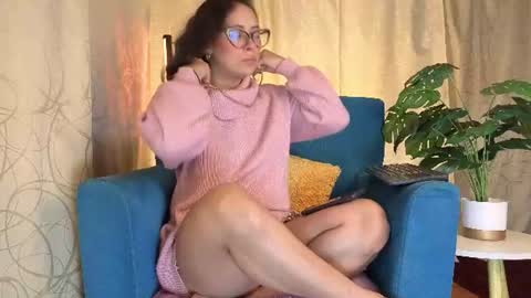 Snapshot of sophiadumont chatting on 3, 7, 2026 Sophia online show from 3, 7, 2026