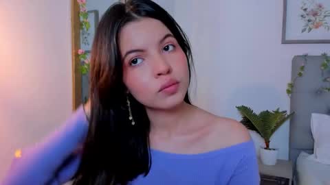 Sophia Howland online show from 22, 2, 2026