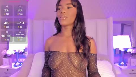 SophiaSmiths online show from 10, 3, 2025