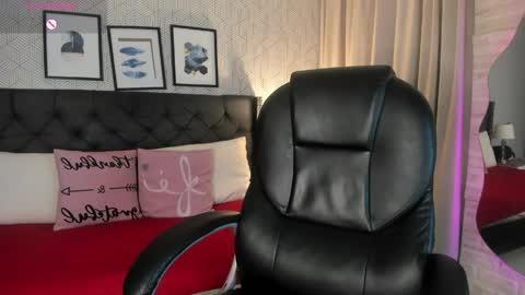 Snapshot of sophie__blare chatting on 21, 5, 2026 sophie__blare online show from 21, 5, 2026