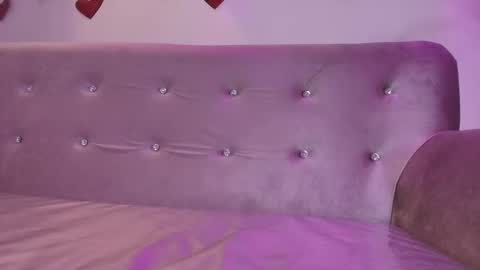 Sophie  online show from 25, 2, 2026