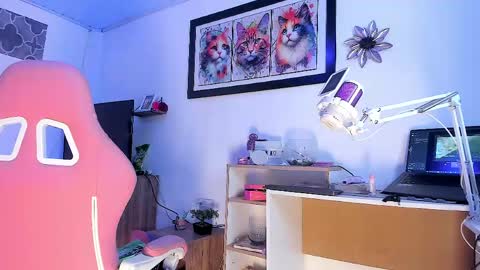 Snapshot of sophie_dolly_ chatting on 8, 6, 2026 sophie doll online show from 8, 6, 2026