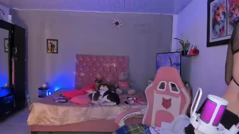 Snapshot of sophie_dolly_ chatting on 23, 7, 2026 sophie doll online show from 23, 7, 2026