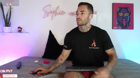 SOPHIE - FOXX online show from 23, 10, 2025