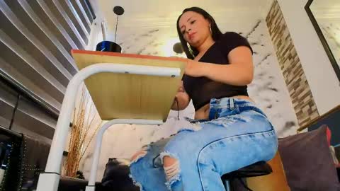 Sophie online show from 1, 6, 2026
