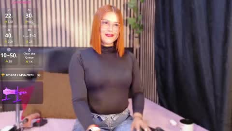 Snapshot of sophie_new25 chatting on 13, 10, 2025 sophie_new25 online show from 13, 10, 2025
