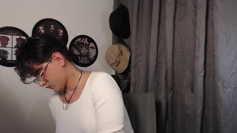 sophie_ross1 online show from 5, 12, 2025