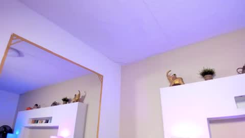 Snapshot of sophie_russell_ chatting on 27, 11, 2025 sophie russell online show from 27, 11, 2025