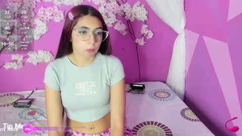 Snapshot of sophie_sweet_bms chatting on 10, 9, 2025 Valentina online show from 10, 9, 2025