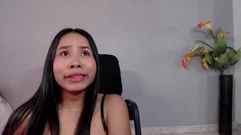 Snapshot of sophie_w1 chatting on 28, 7, 2026 sophie_w1 online show from 28, 7, 2026