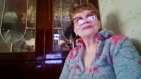 SophieBurnsX online show from 29, 4, 2026
