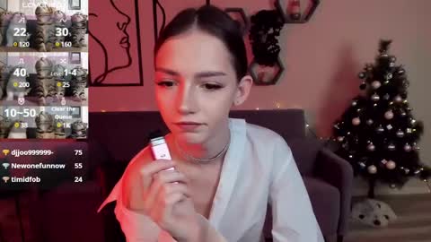 Snapshot of sophiecherrie chatting on 27, 12, 2024 Sophie online show from 27, 12, 2024