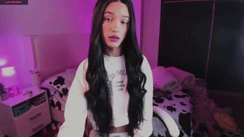 Snapshot of sophiecornett chatting on 5, 11, 2025 online show from 5, 11, 2025