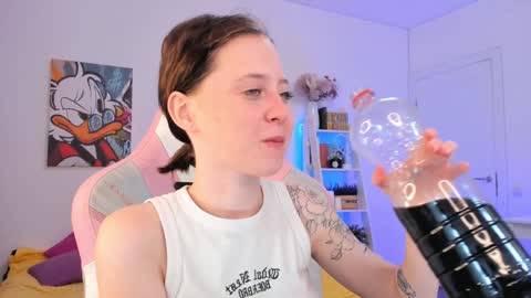 Snapshot of sophiee_lane chatting on 5, 1, 2025 Sophie online show from 5, 1, 2025