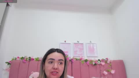 Snapshot of sophiee_rosee chatting on 15, 3, 2026 sophiee rosee online show from 15, 3, 2026
